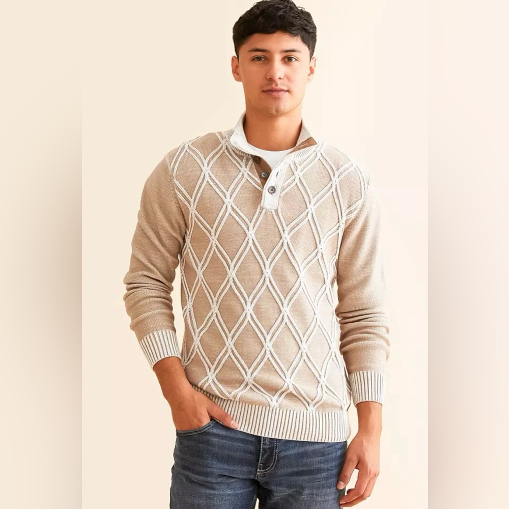 Outpost Makers Pleated Henley Men's Tan and White Diamond Pattern Sweater Size M
